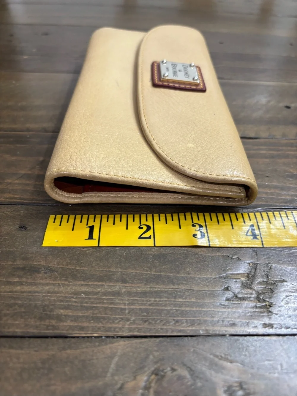 Dooney & Bourke Beige Leather Continental Clutch Wallet